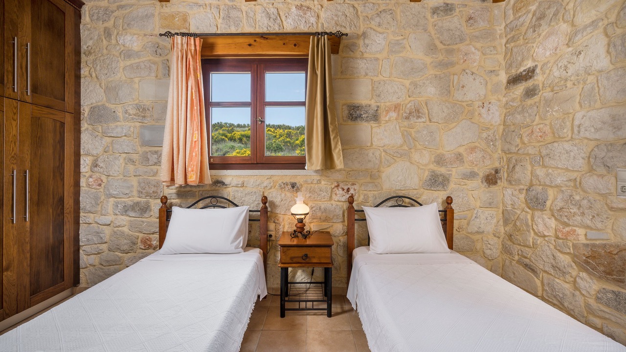 Photo of Bedroom in Limeniskos