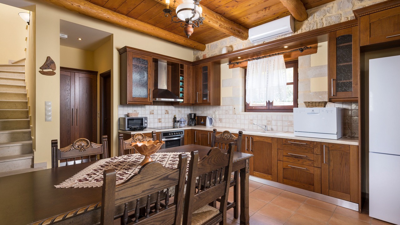 Photo of Kitchen in Limeniskos