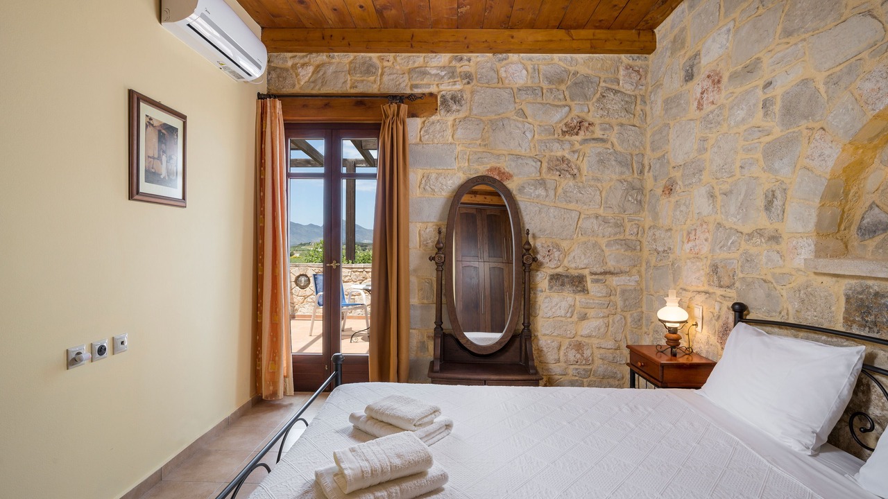 Photo of Bedroom in Limeniskos