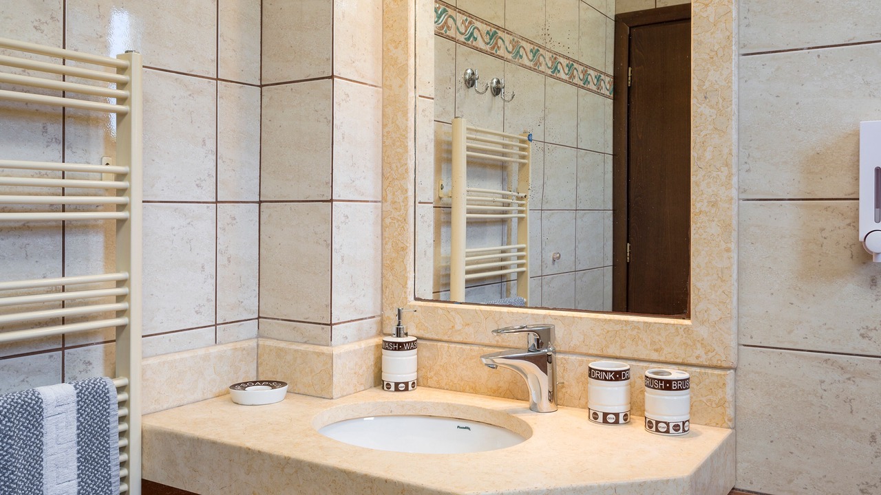 Photo of Bathroom in Limeniskos