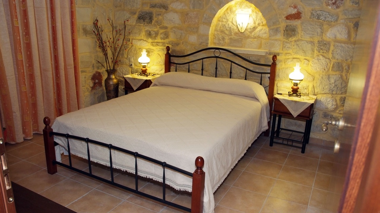Photo of Bedroom in Limeniskos