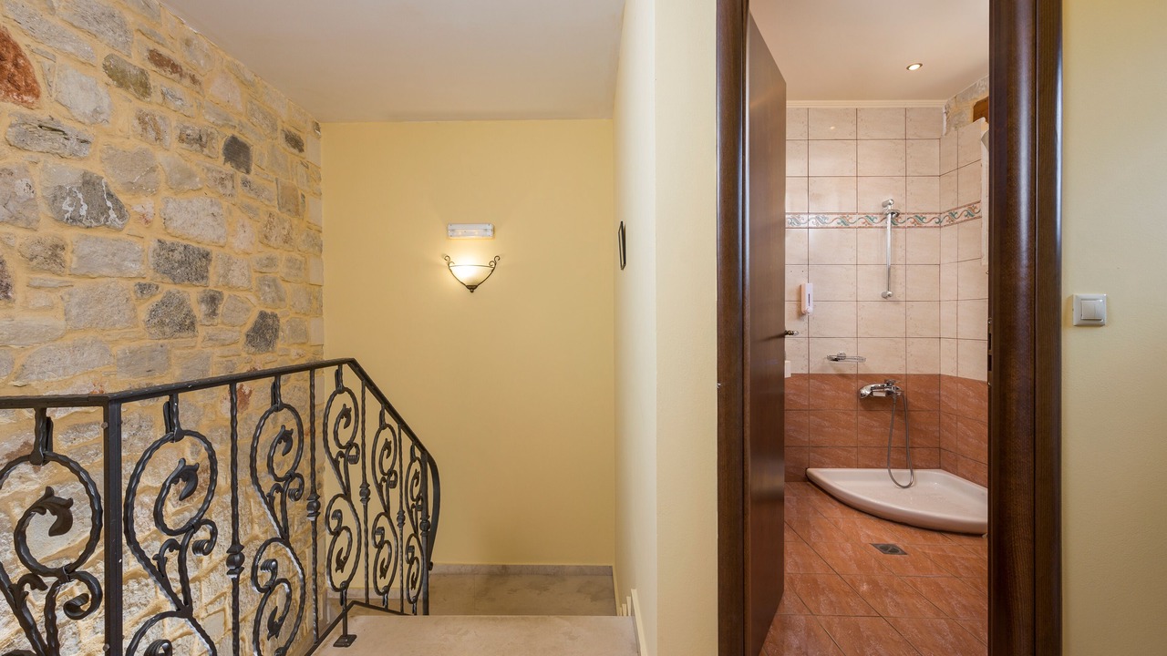 Photo of Bathroom in Limeniskos