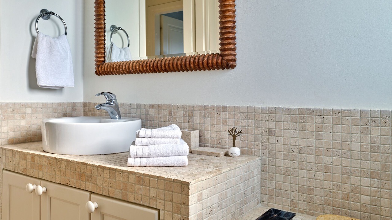 Photo of Bathroom in Leivathos
