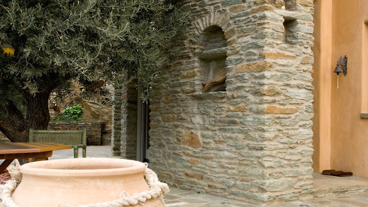 Photo of Outdoor in Andros Town