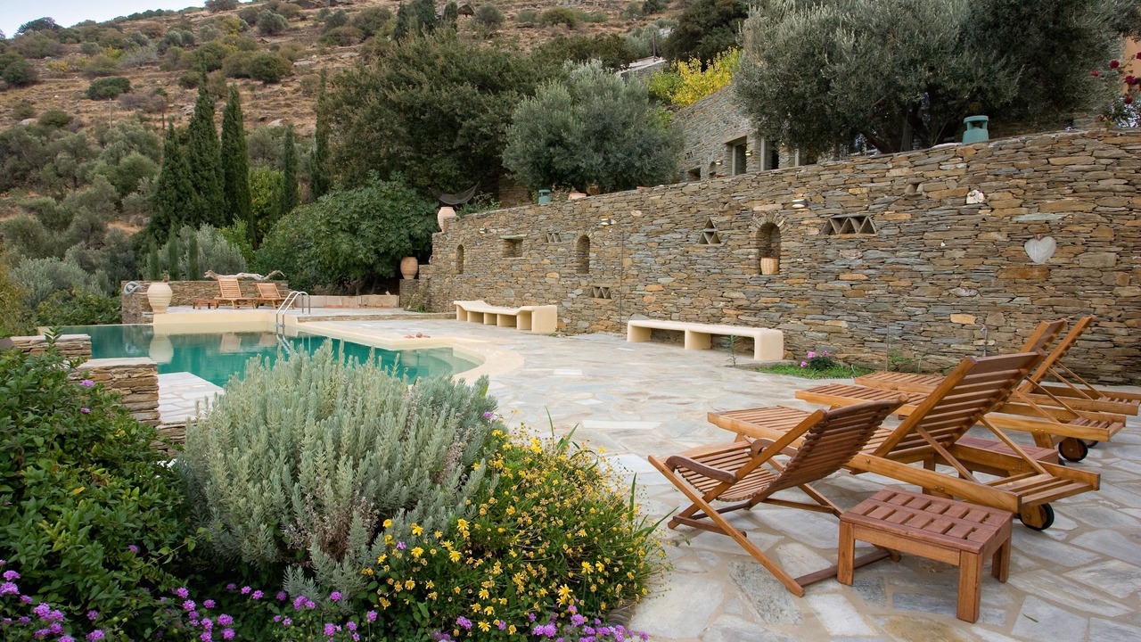 Photo of Outdoor in Andros Town