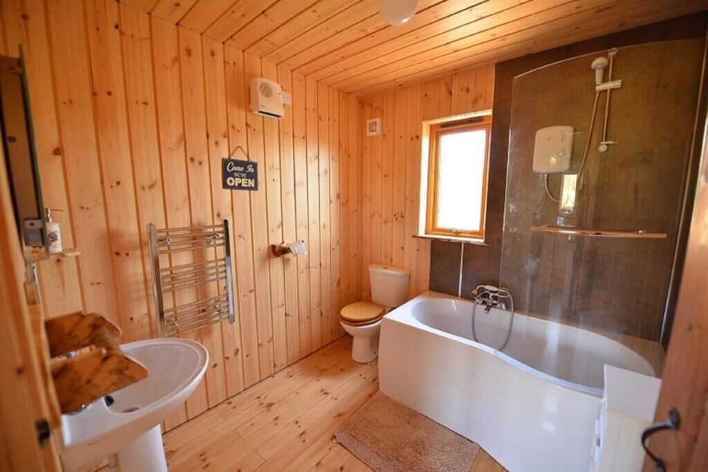 Photo of Bathroom in Taynuilt
