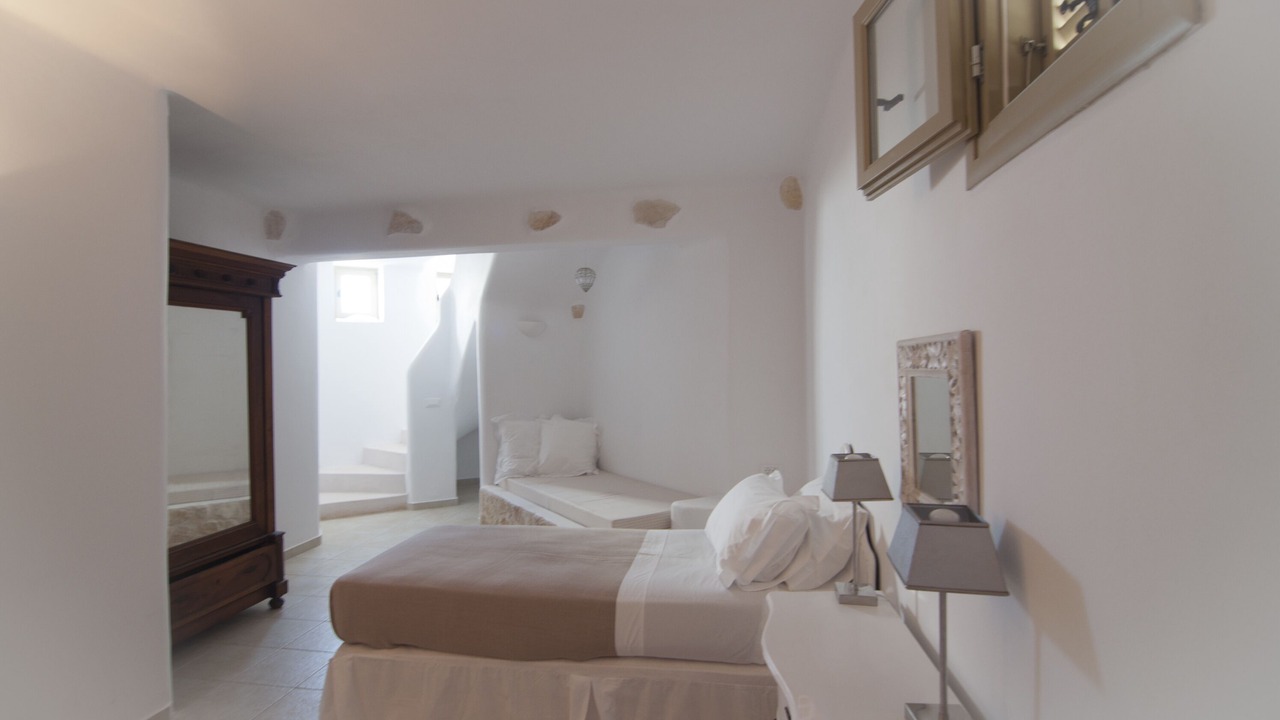 Photo of Bedroom in Folegandros