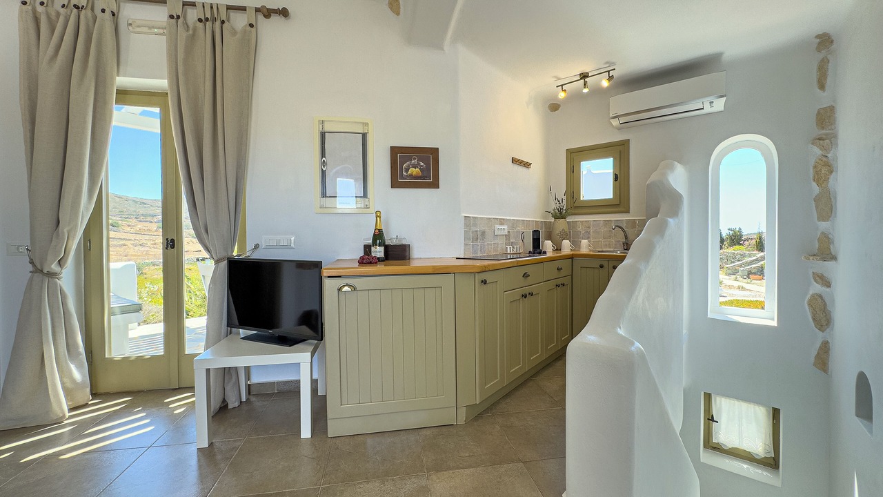 Photo of Others in Folegandros