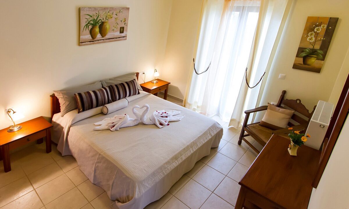 Photo of Bedroom in Megala Chorafia