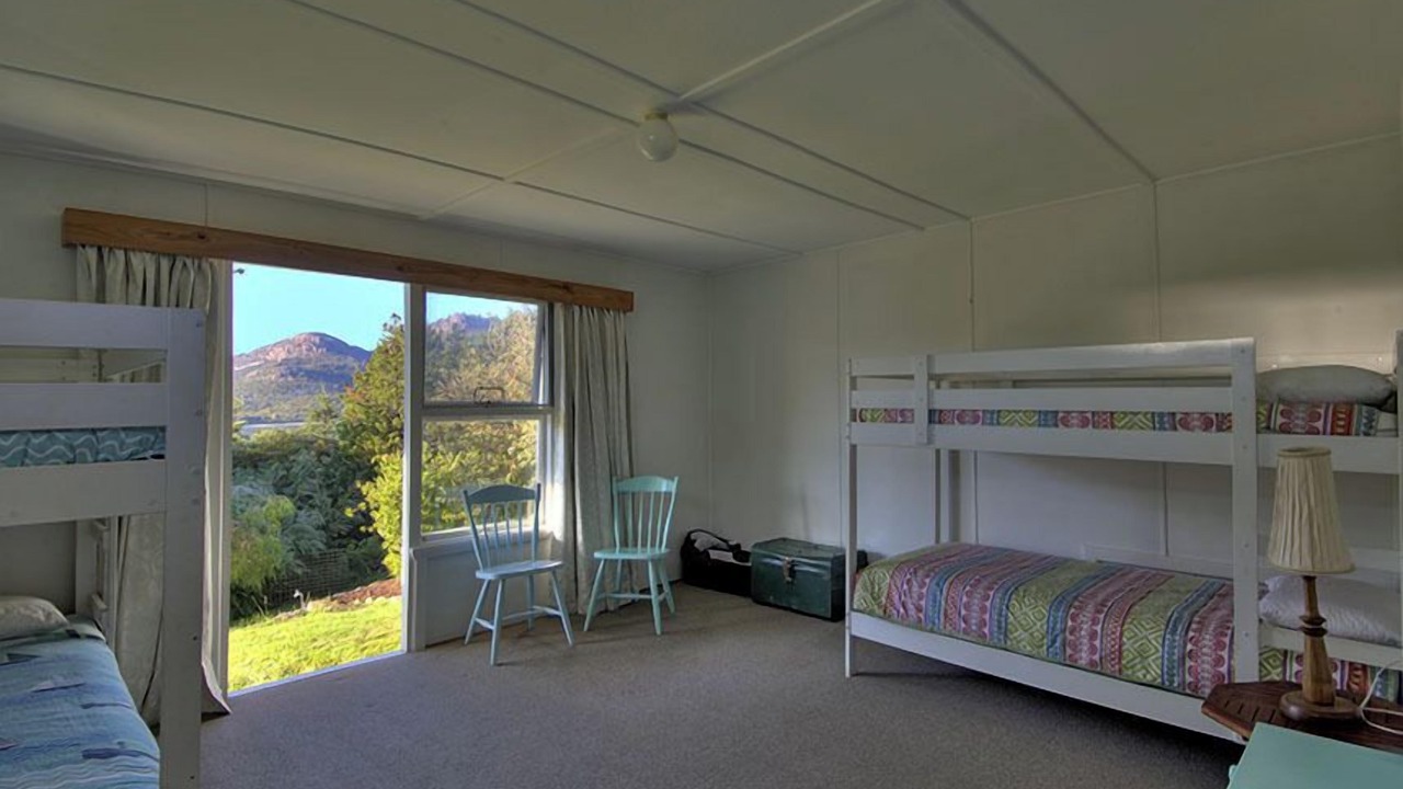 Photo of Bedroom in Coles Bay