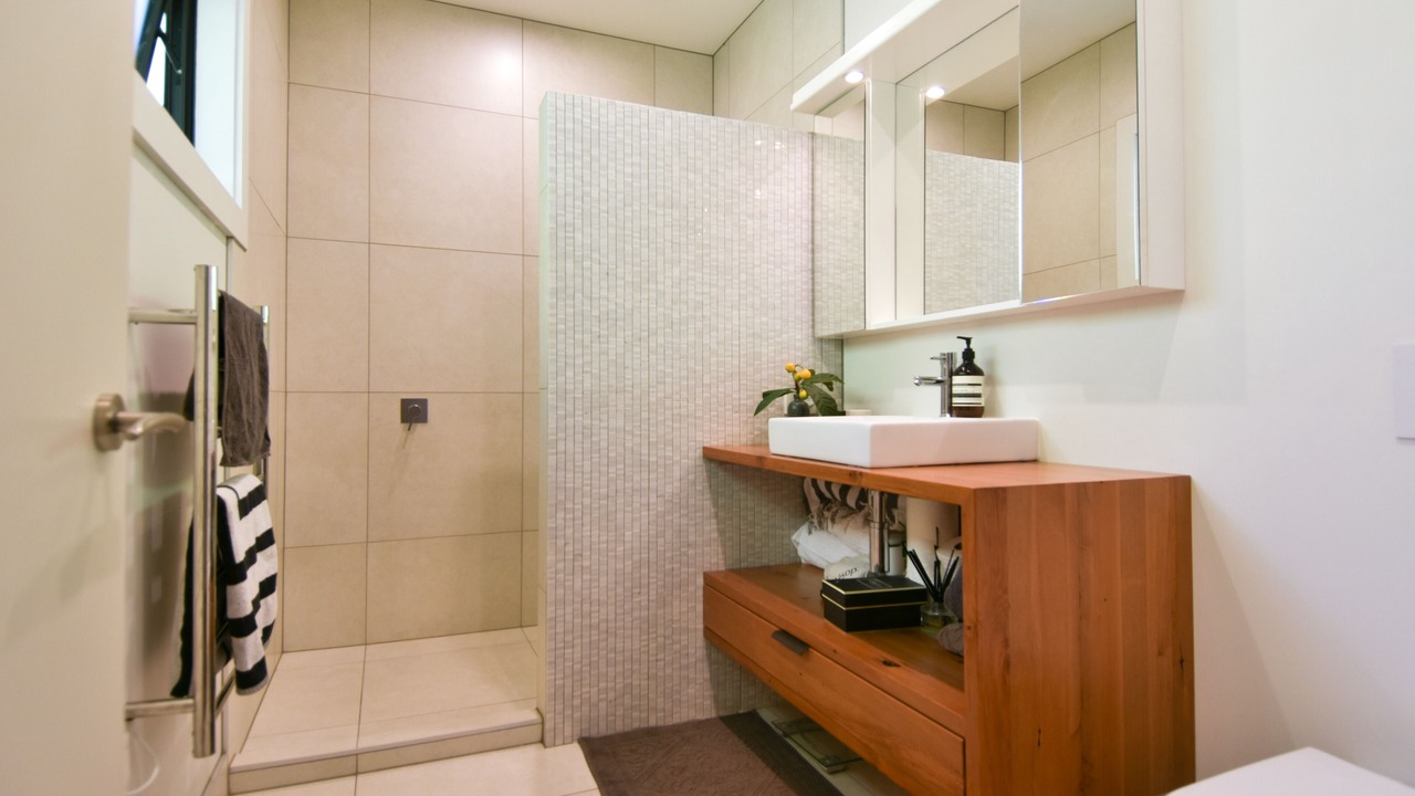 Photo of Bathroom in Stepneyville