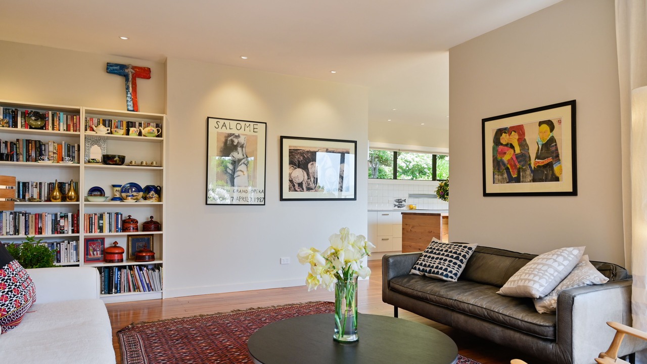 Photo of Livingroom in Stepneyville