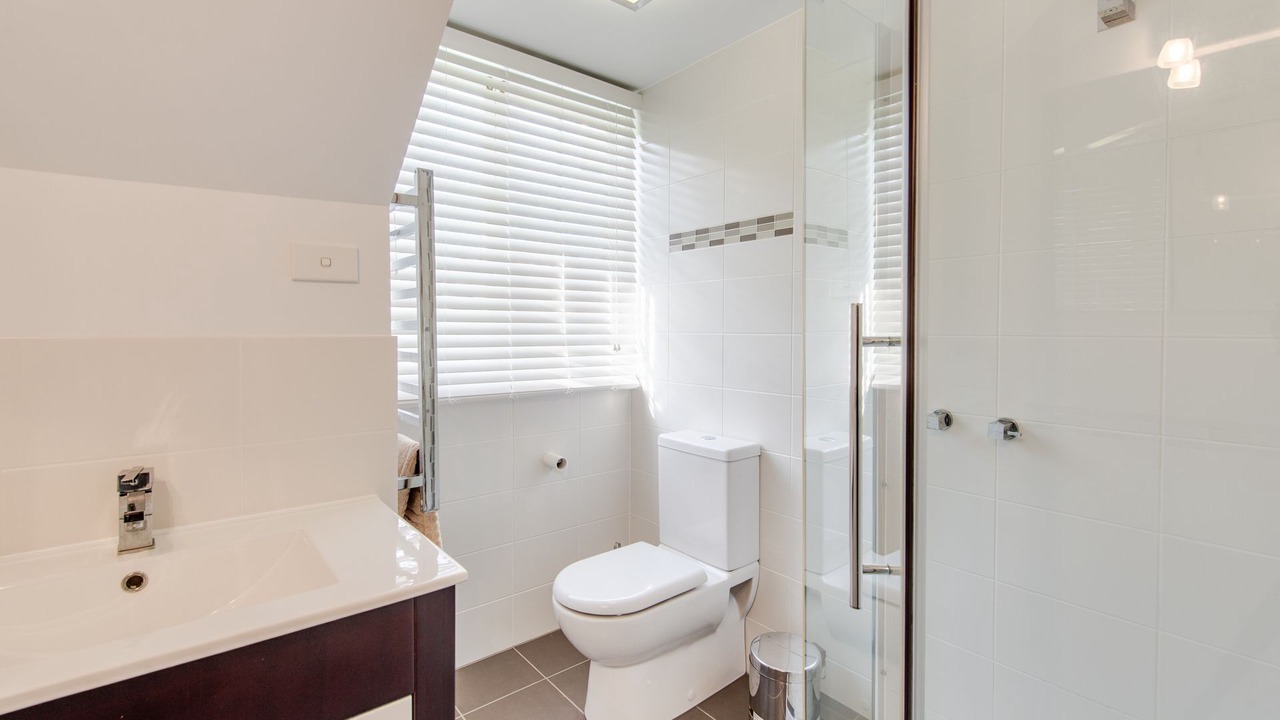 Photo of Bathroom in Lindisfarne