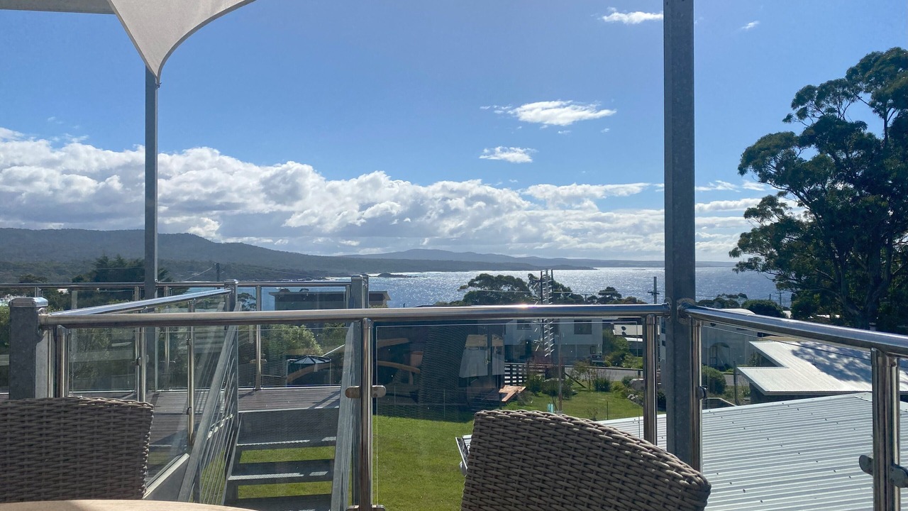 Photo of Patio Balcony in Binalong Bay