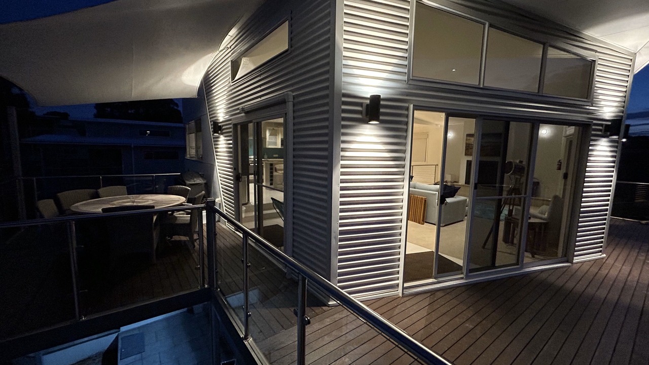 Photo of Patio Balcony in Binalong Bay