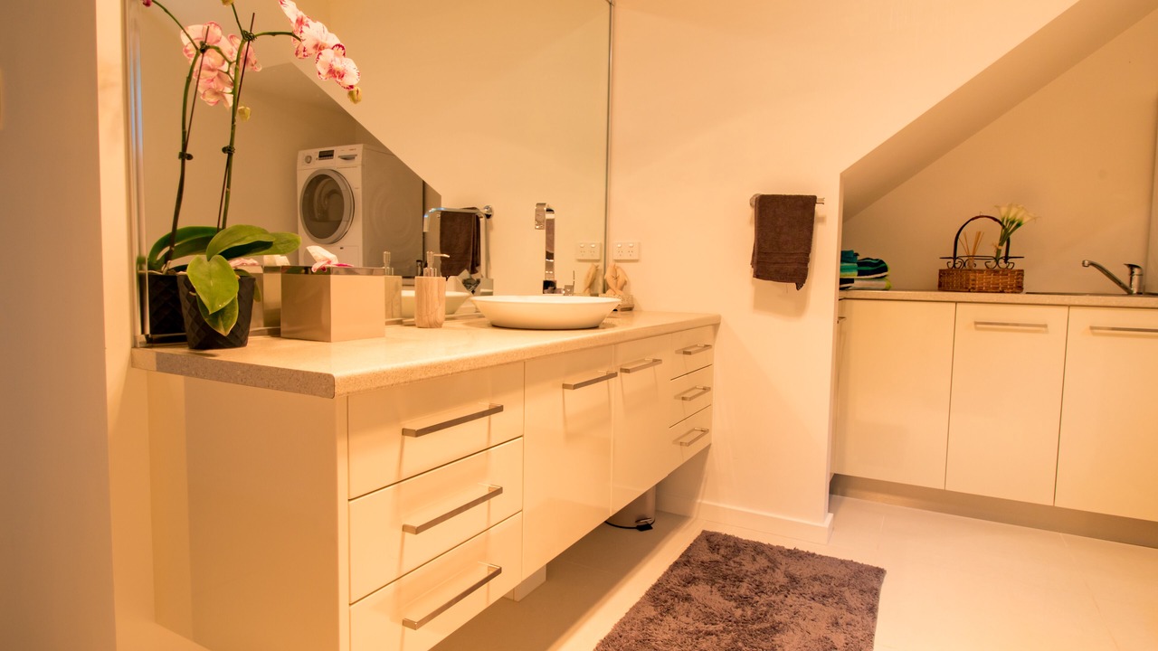 Photo of Bathroom in Binalong Bay