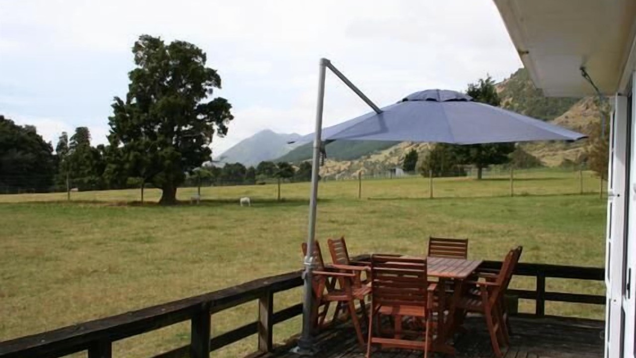 Photo of Others in Upper Takaka