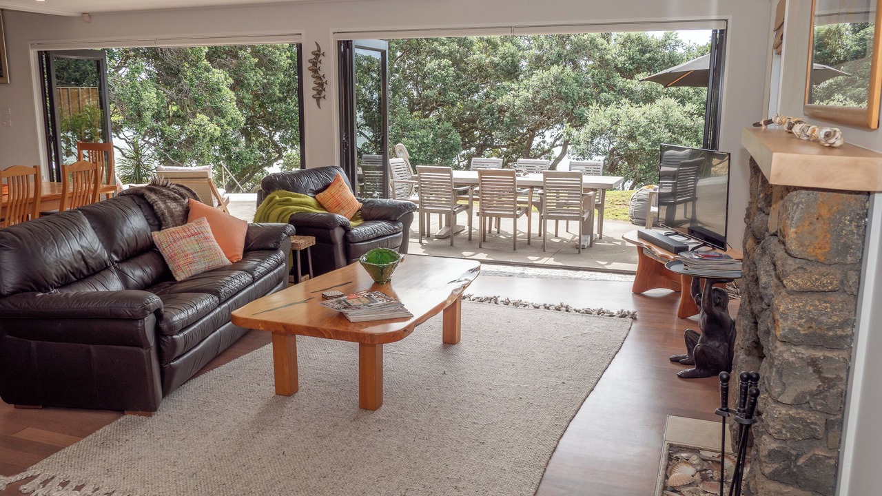 Photo of Livingroom in Coopers Beach