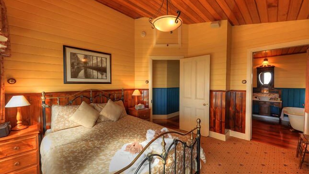 Photo of Bedroom in Smithton