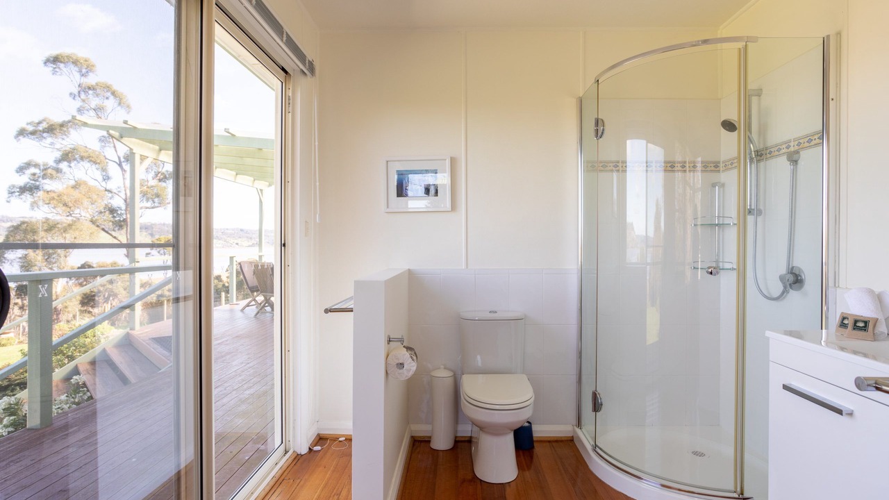 Photo of Bathroom in Windermere