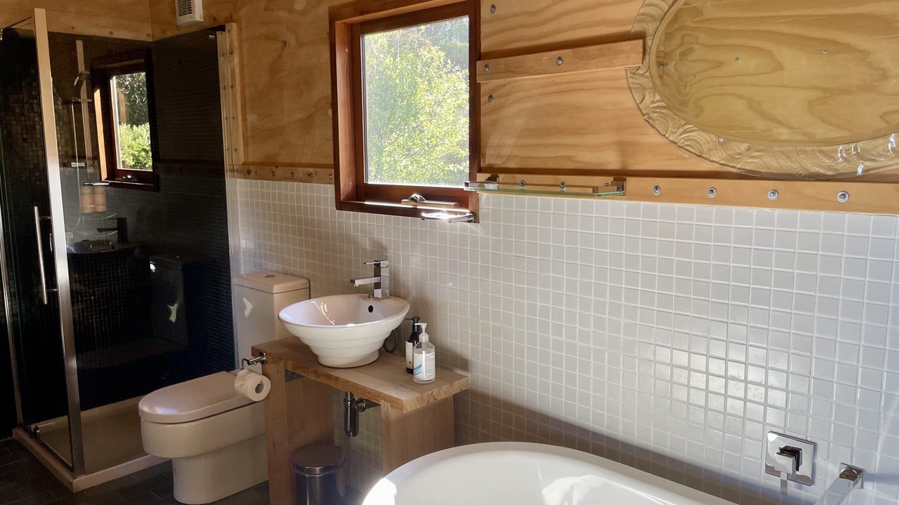 Photo of Bathroom in The Gardens