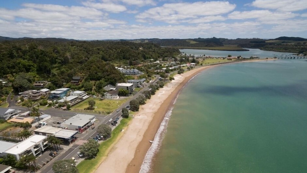 Photo of Others in Paihia