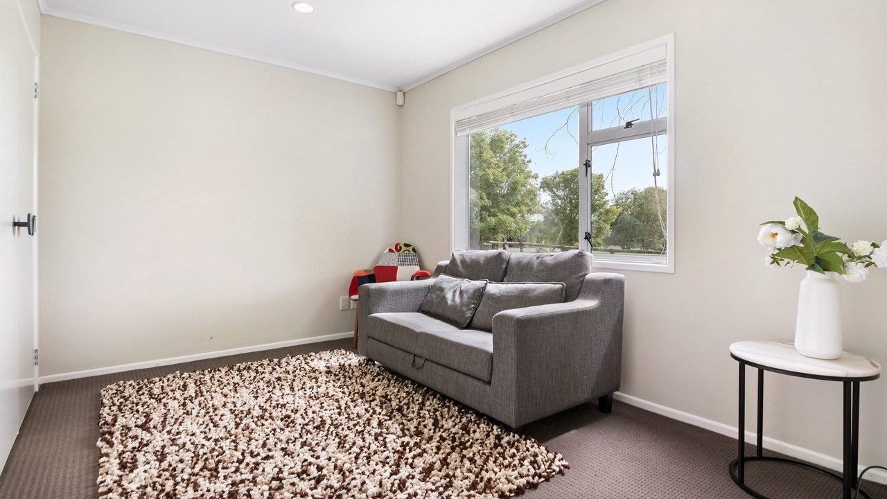 Photo of Livingroom in Papakura