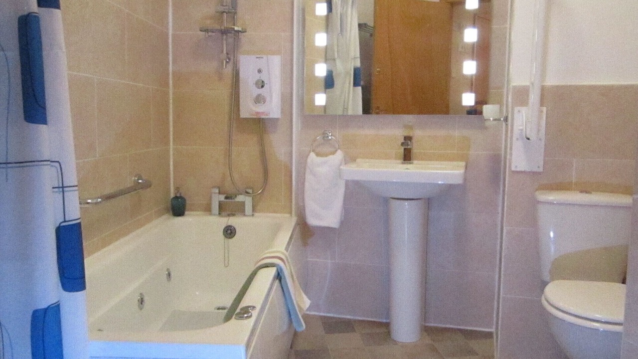 Photo of Bathroom in Ardersier