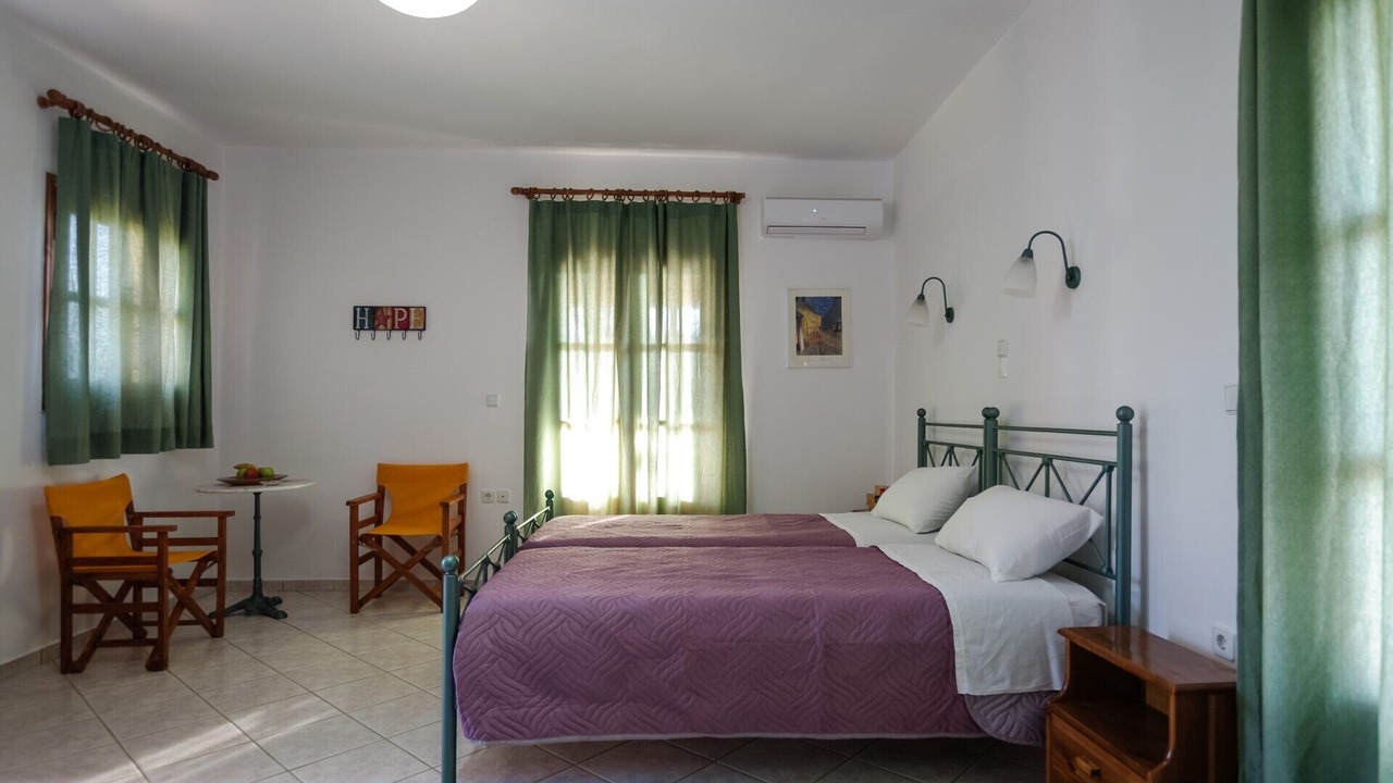 Photo of Bedroom in Exopoli