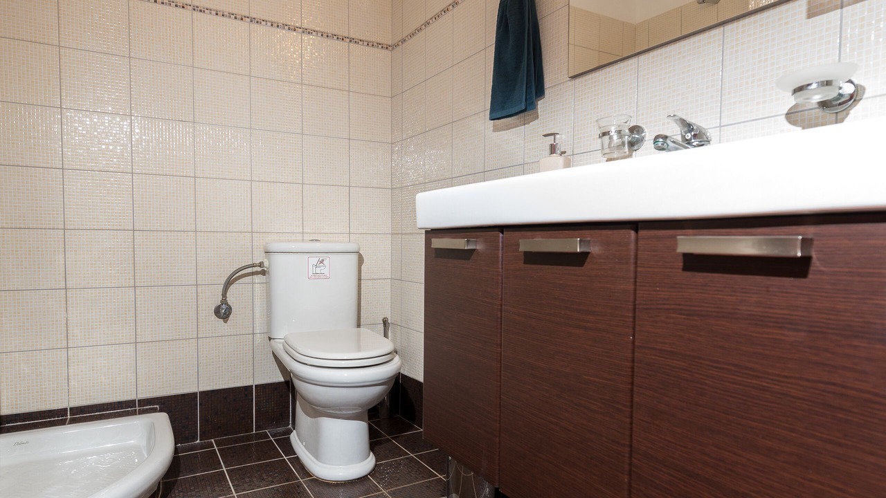 Photo of Bathroom in Skala