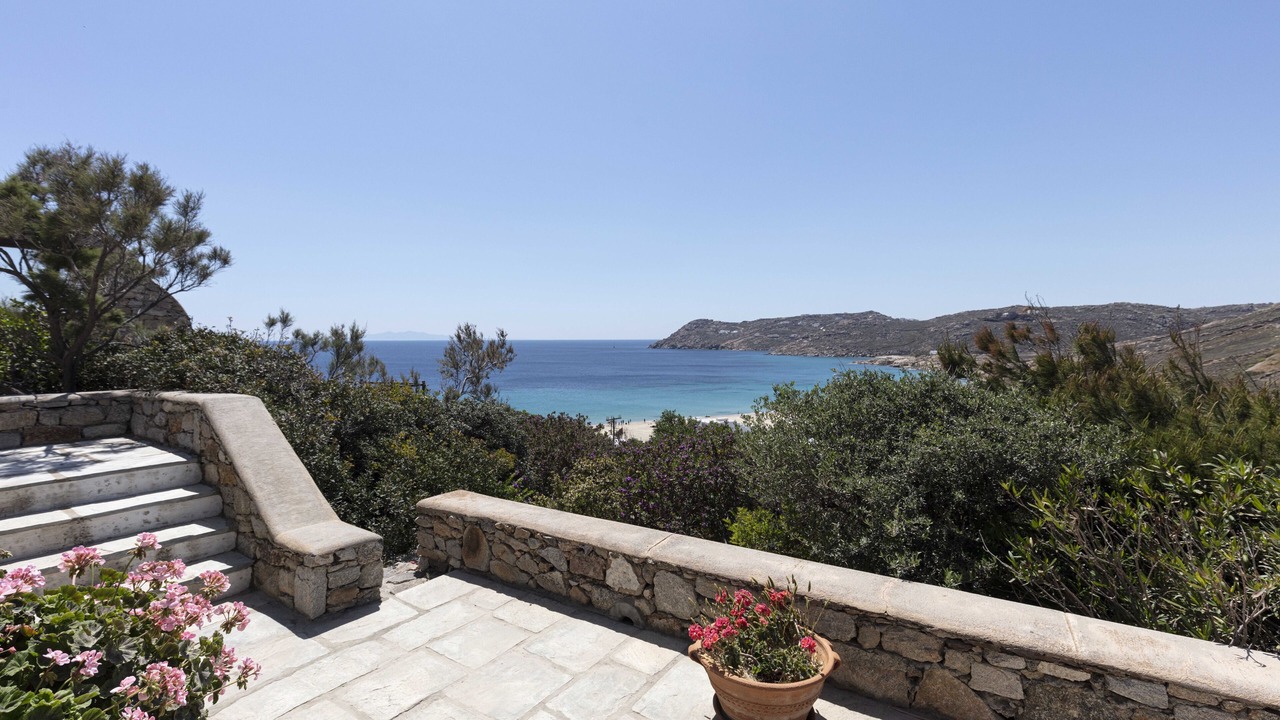 Photo of Outdoor in Elia