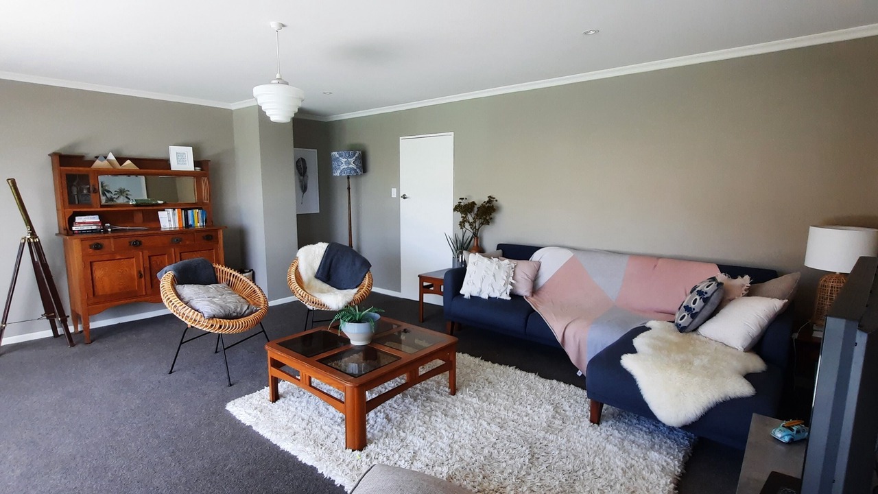 Photo of Livingroom in Diamond Harbour