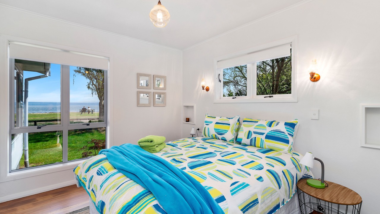 Photo of Bedroom in Hannahs Bay