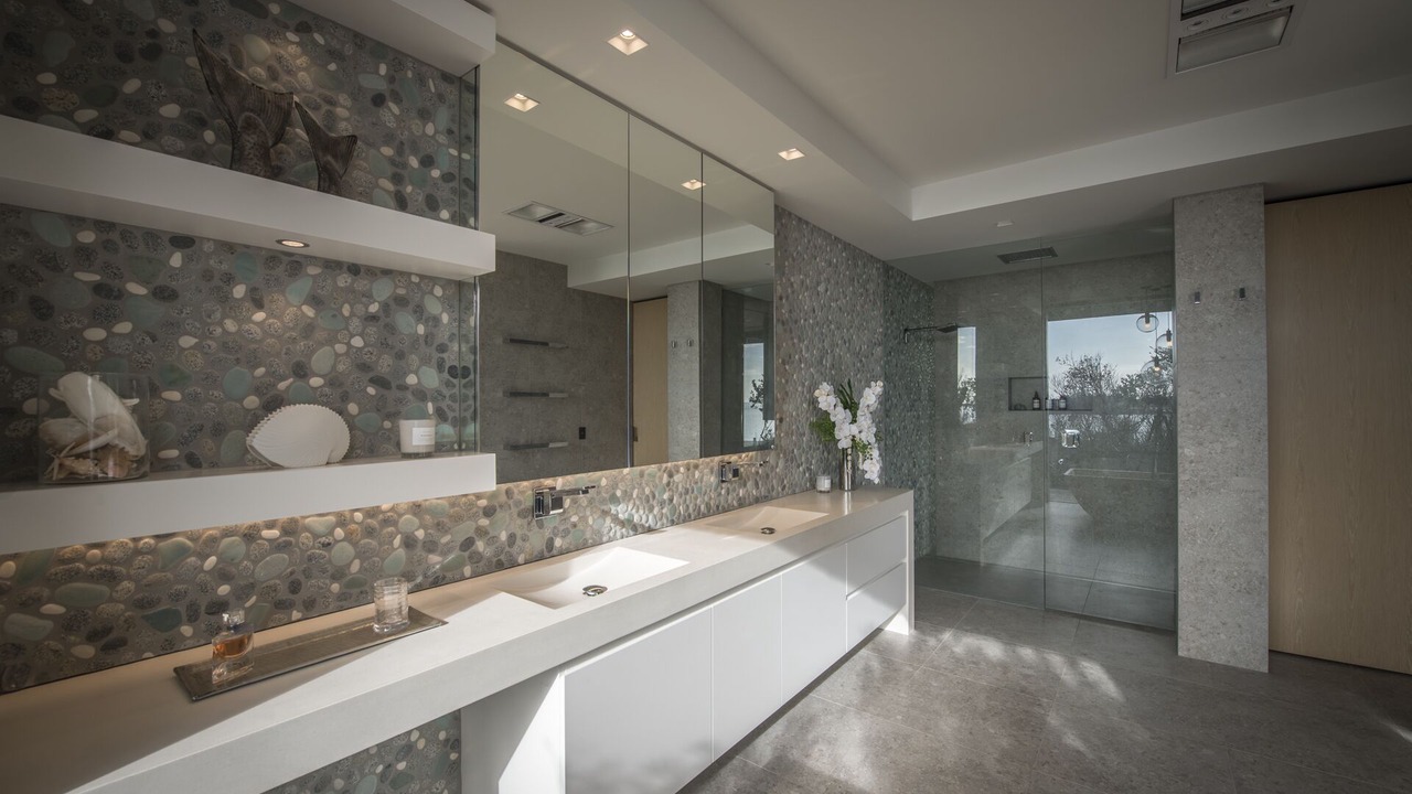 Photo of Bathroom in Low Head