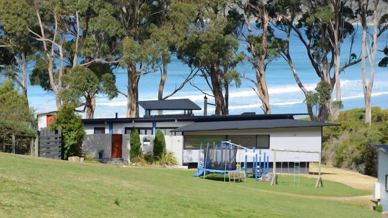 Photo of Others in Eaglehawk Neck