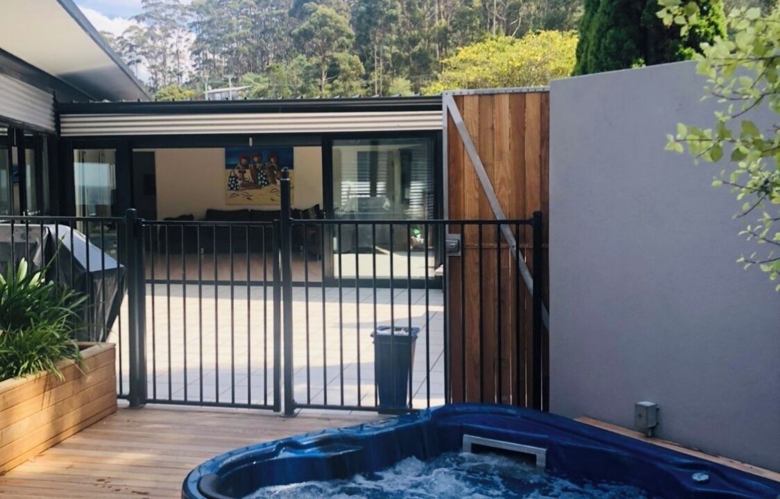 Photo of Patio Balcony in Eaglehawk Neck