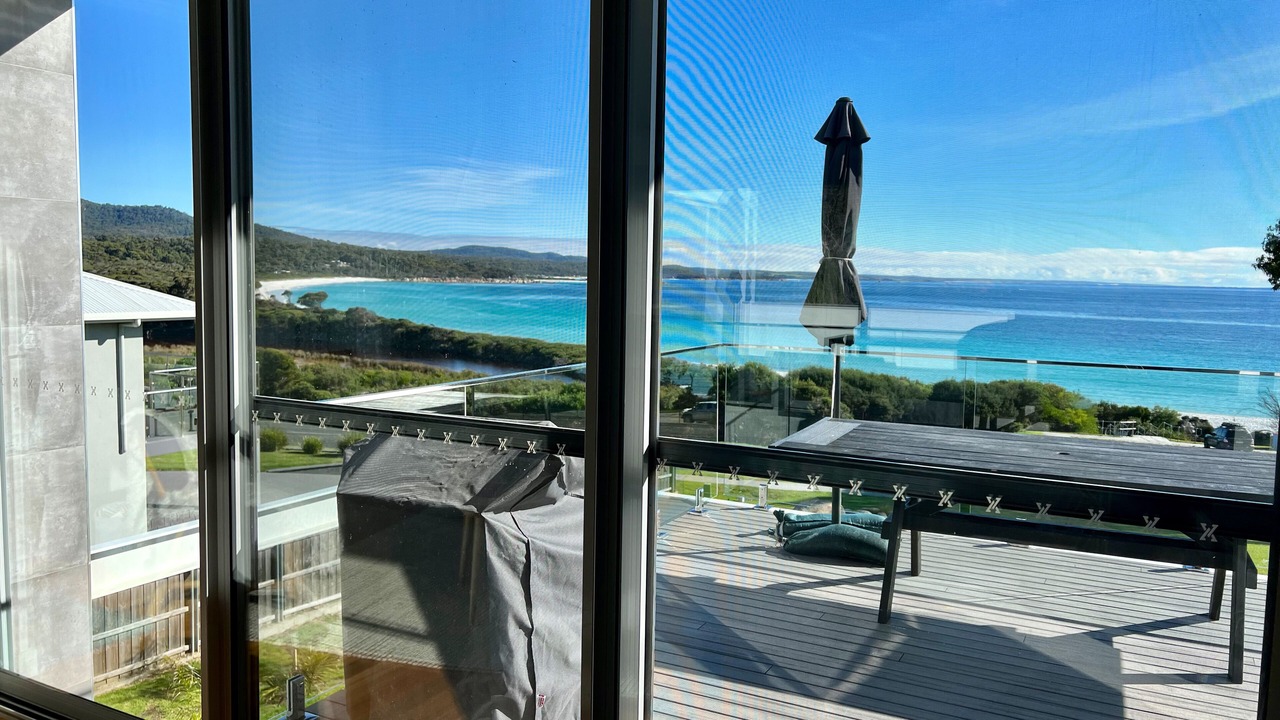 Photo of Bedroom in Binalong Bay