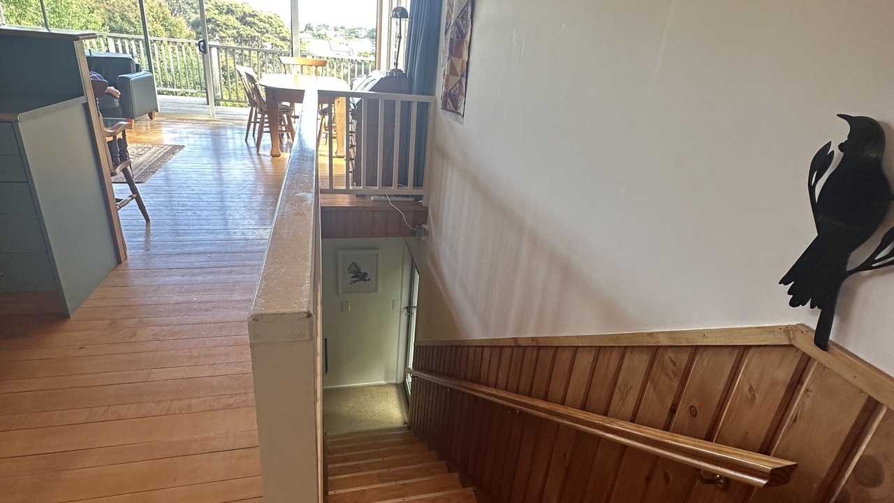 Photo of Others in Raglan