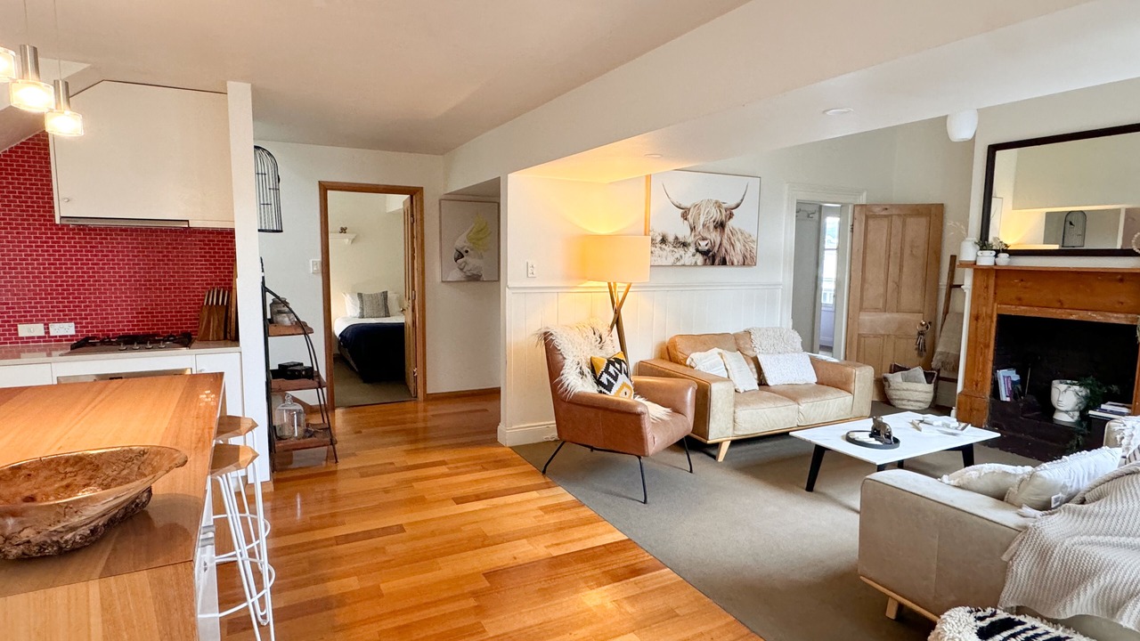 Photo of Livingroom in Sullivan's Cove