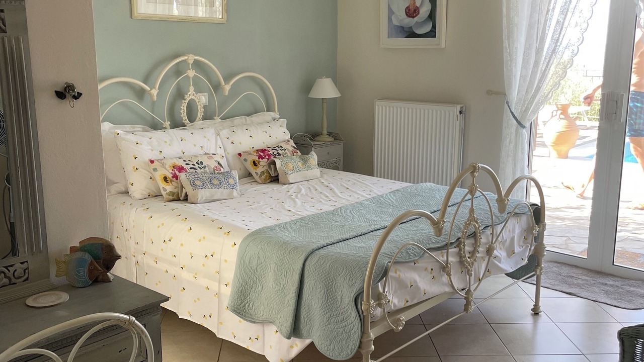 Photo of Bedroom in Mousata