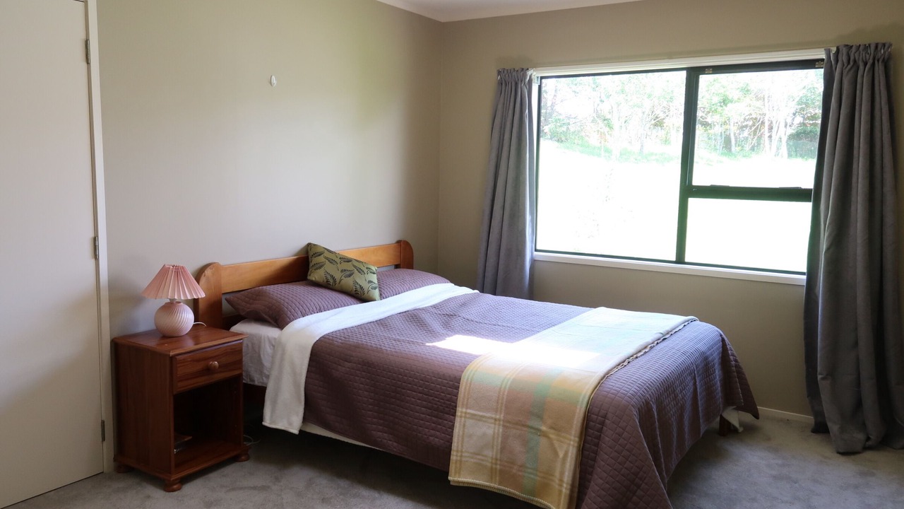 Photo of Bedroom in Helensville