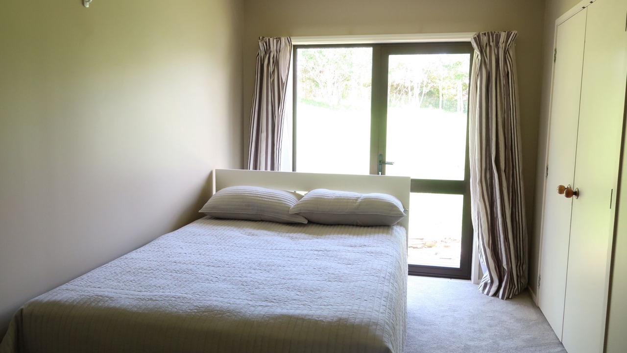 Photo of Bedroom in Helensville