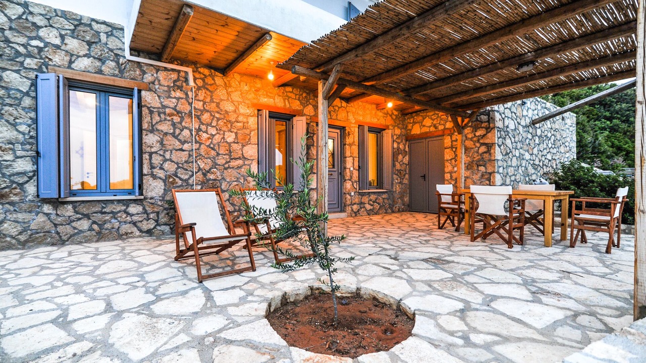 Photo of Outdoor in Minoa Pediada