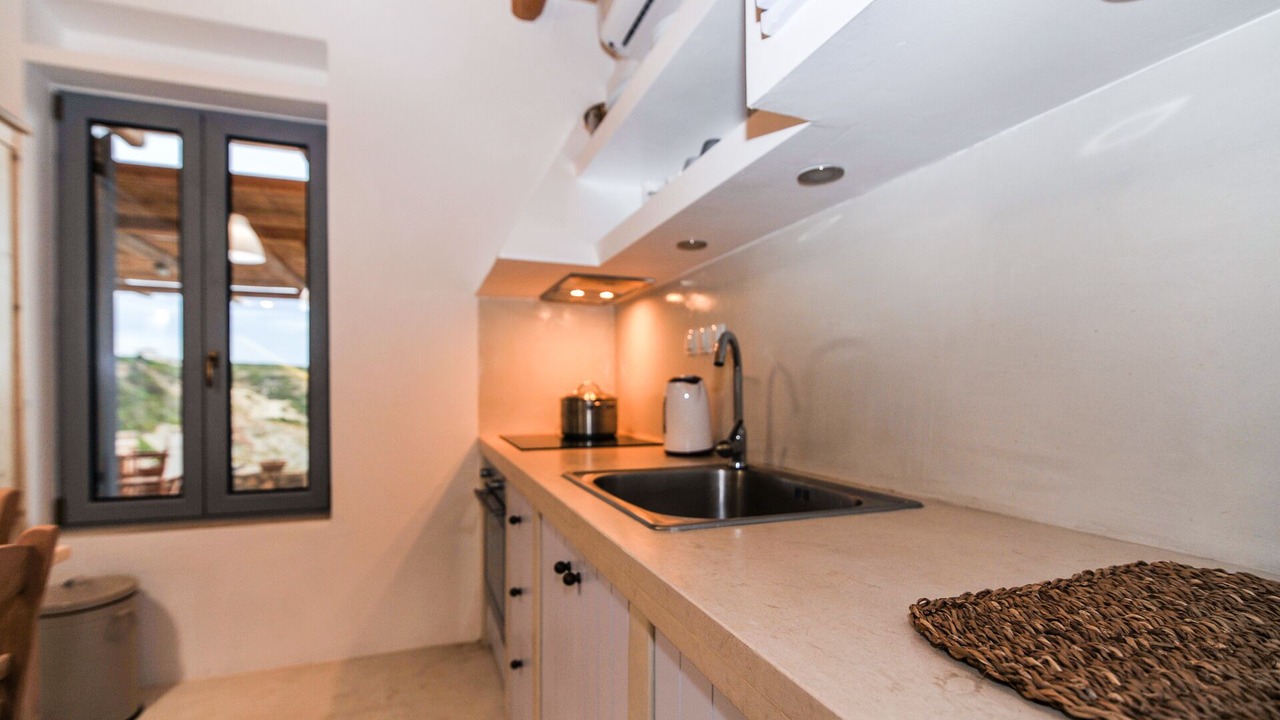 Photo of Kitchen in Minoa Pediada