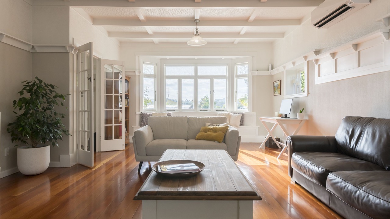 Photo of Livingroom in Riverhead
