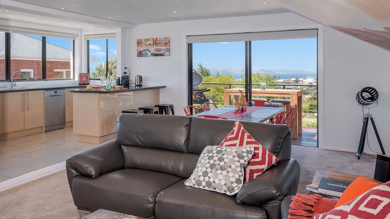 Photo of Livingroom in Hobart Central Business District