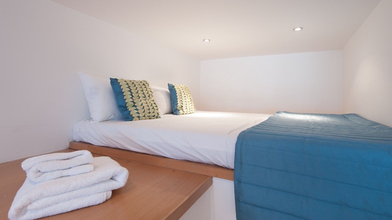 Photo of Bedroom in City Centre Glasgow