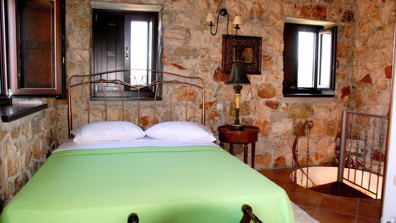 Photo of Bedroom in Vromonerion
