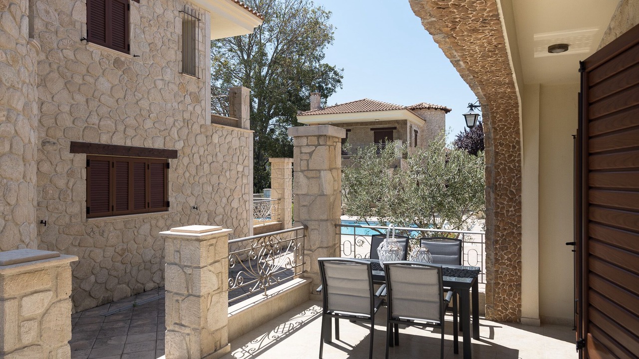 Photo of Patio Balcony in Siviri