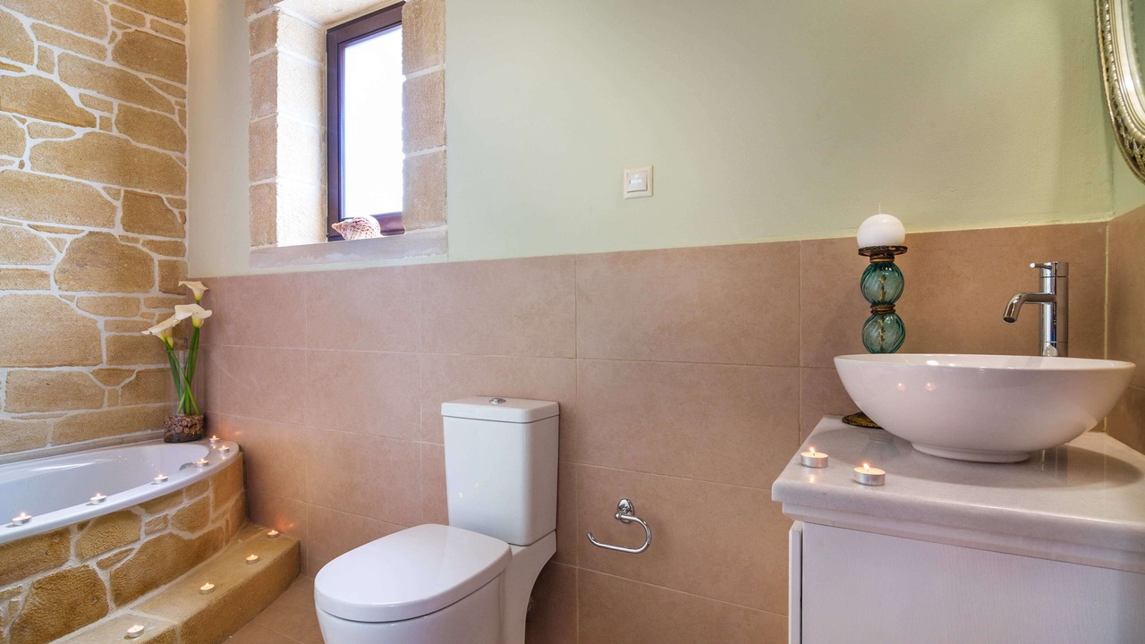 Photo of Bathroom in Nopigia